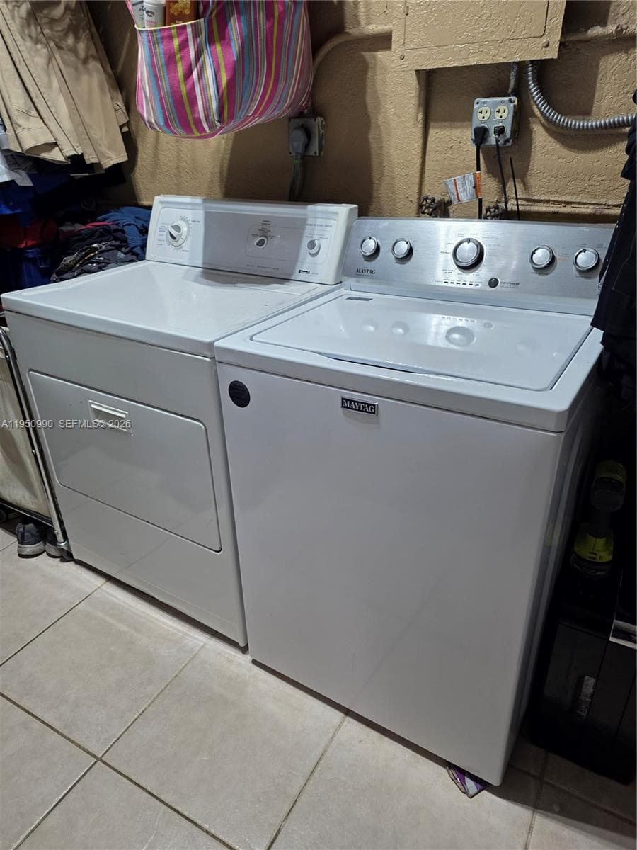5865 W 13 Avenue, Hialeah FL 33012 — 7