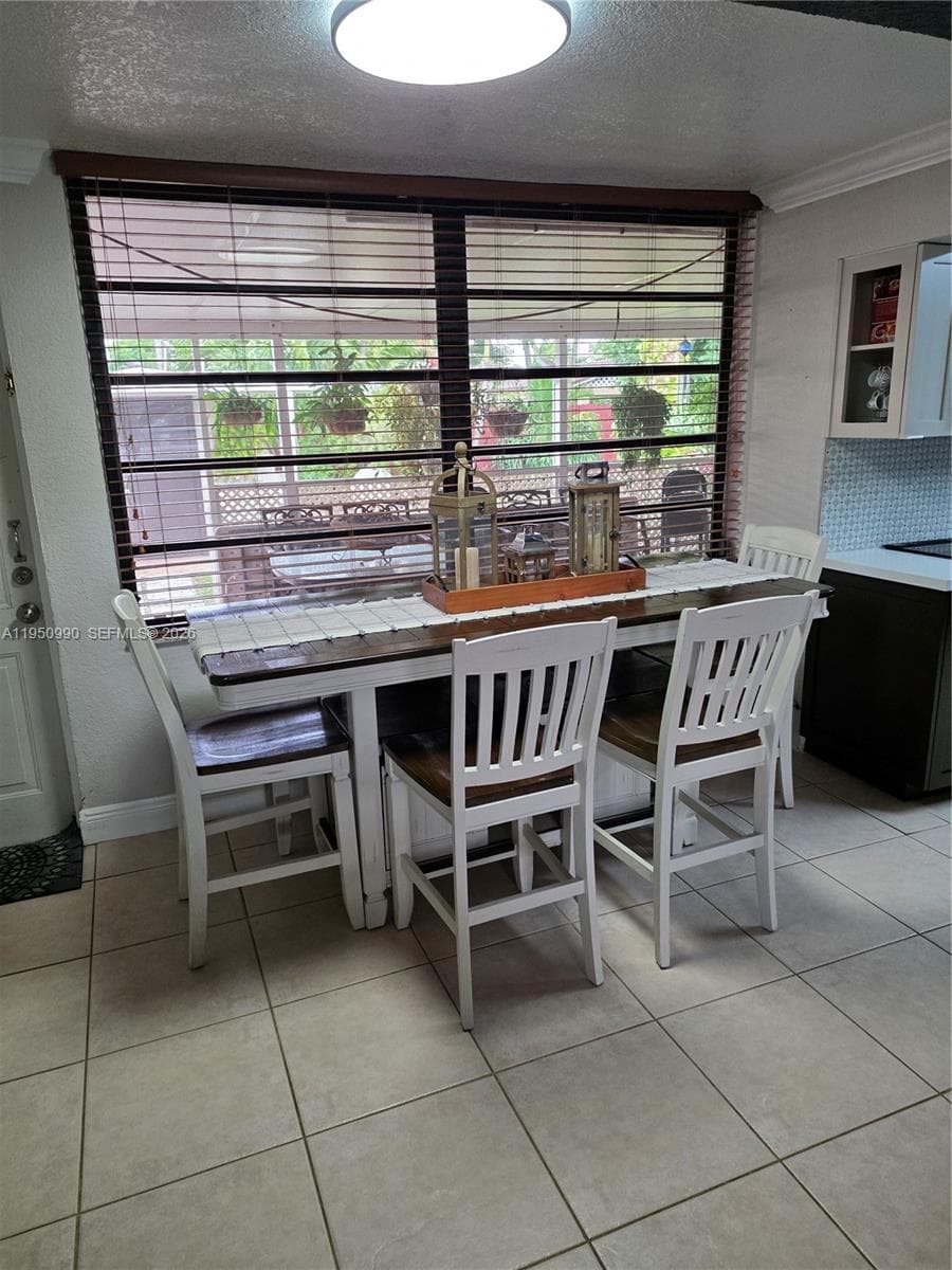 5865 W 13 Avenue, Hialeah FL 33012 — 3