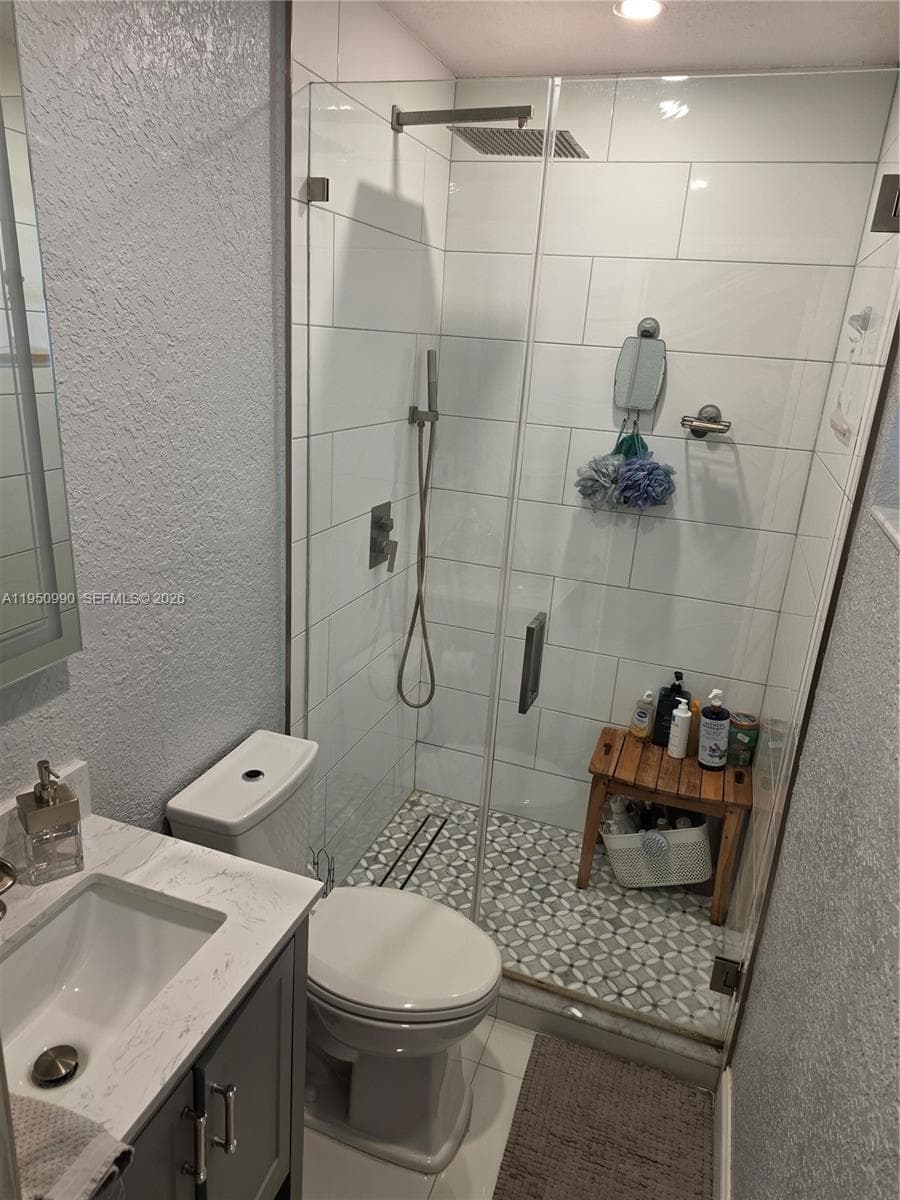 5865 W 13 Avenue, Hialeah FL 33012 — 9