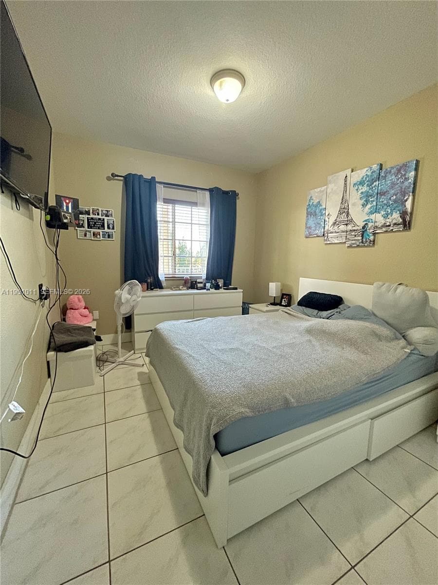 6940 NW 179th St # 7, Hialeah FL 33015 — 4