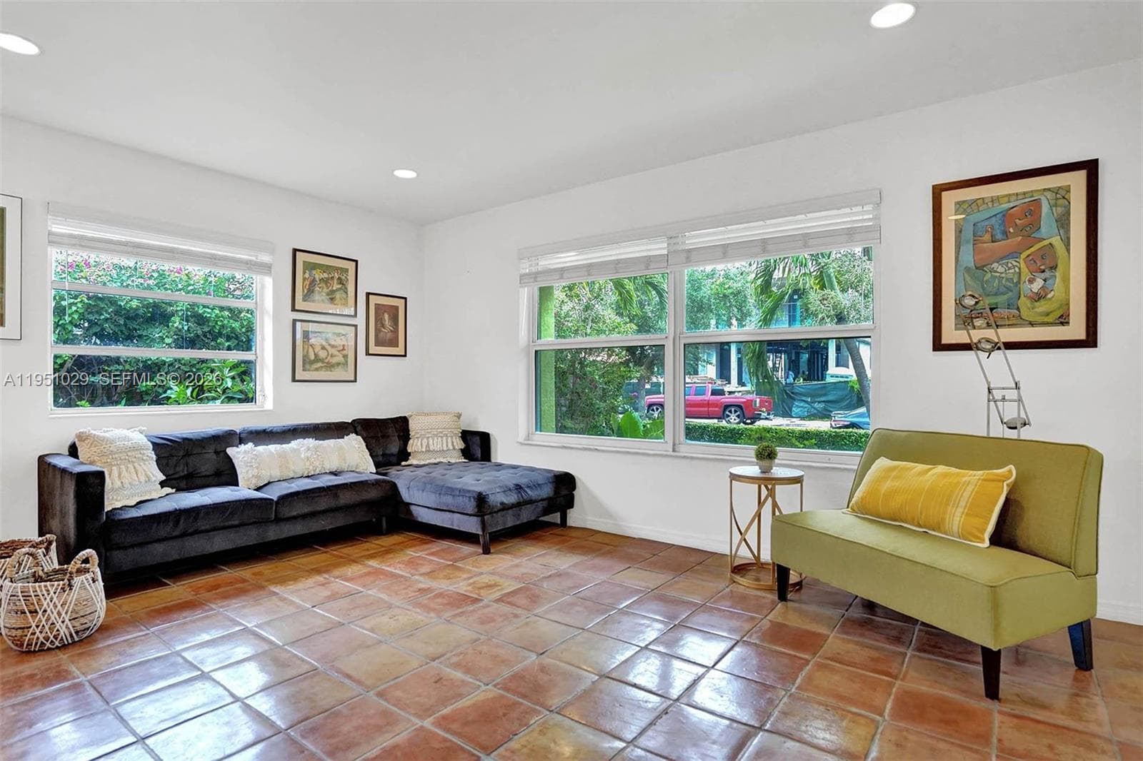 7525 W Treasure Dr, North Bay Village FL 33141 — 6