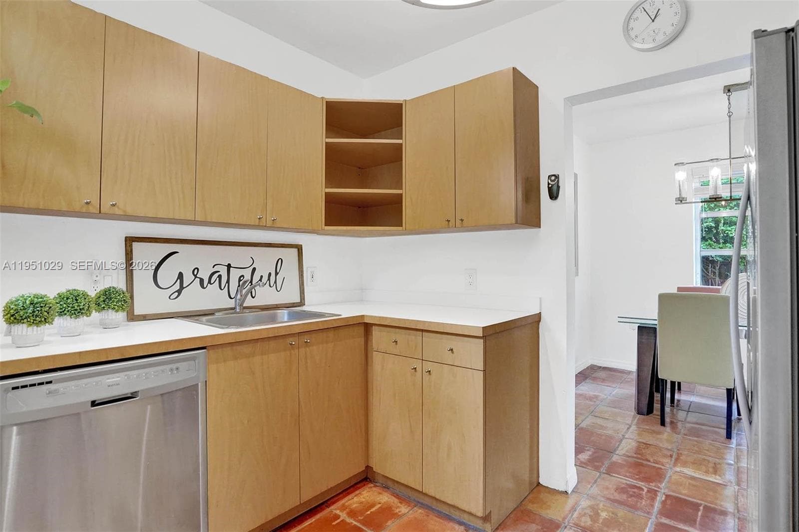 7525 W Treasure Dr, North Bay Village FL 33141 — 13