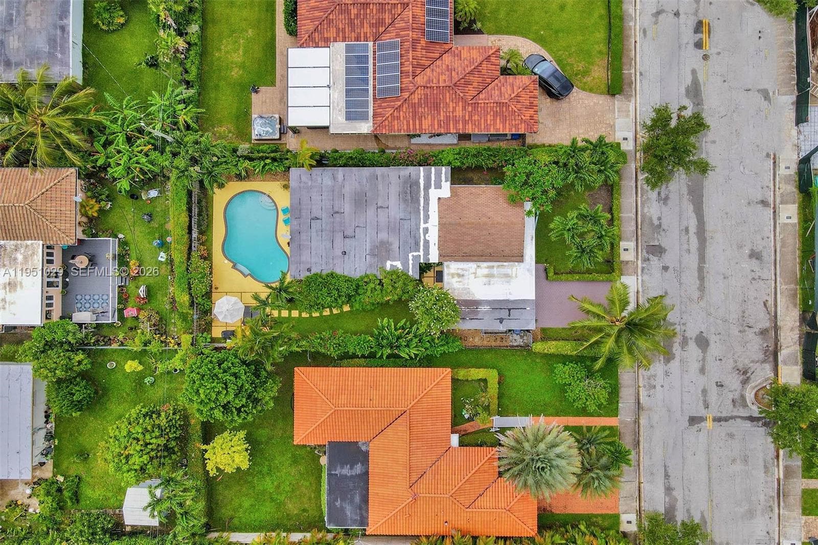 7525 W Treasure Dr, North Bay Village FL 33141 — 58
