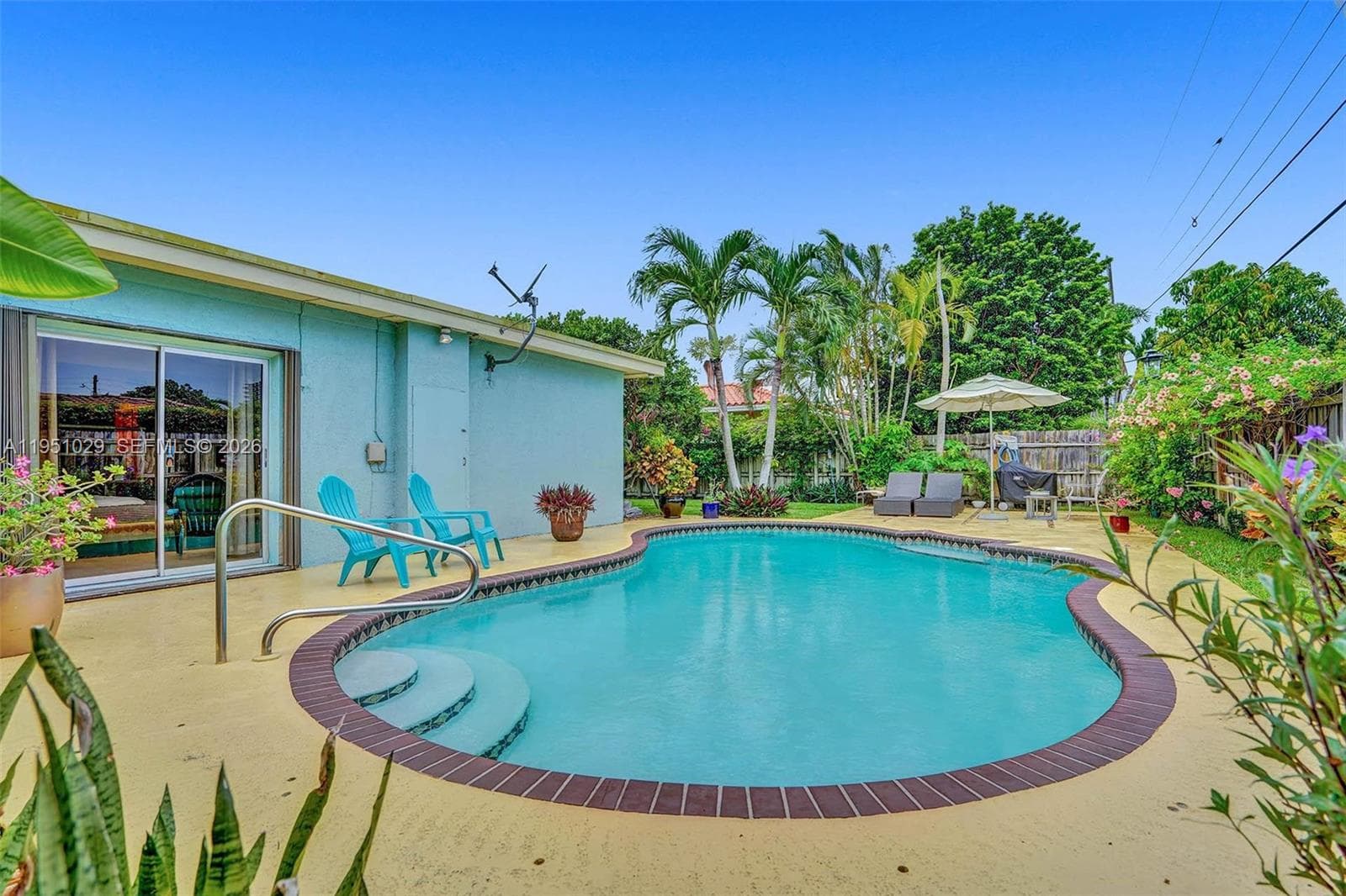 7525 W Treasure Dr, North Bay Village FL 33141 — 37