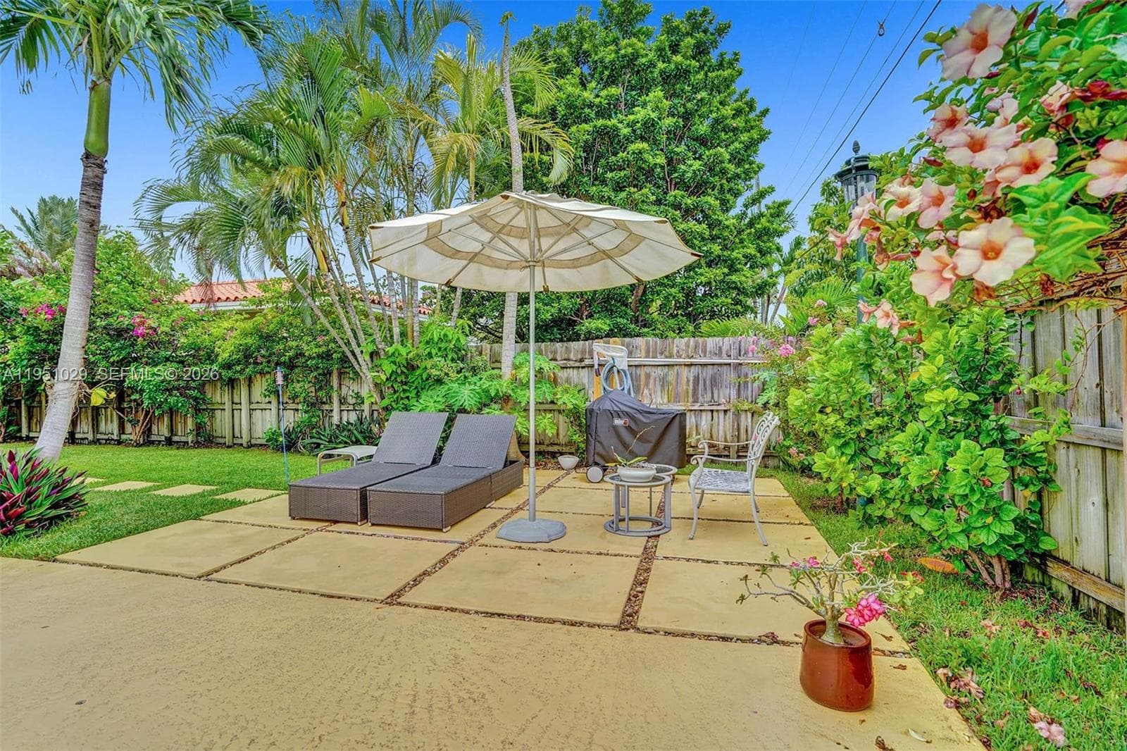7525 W Treasure Dr, North Bay Village FL 33141 — 39