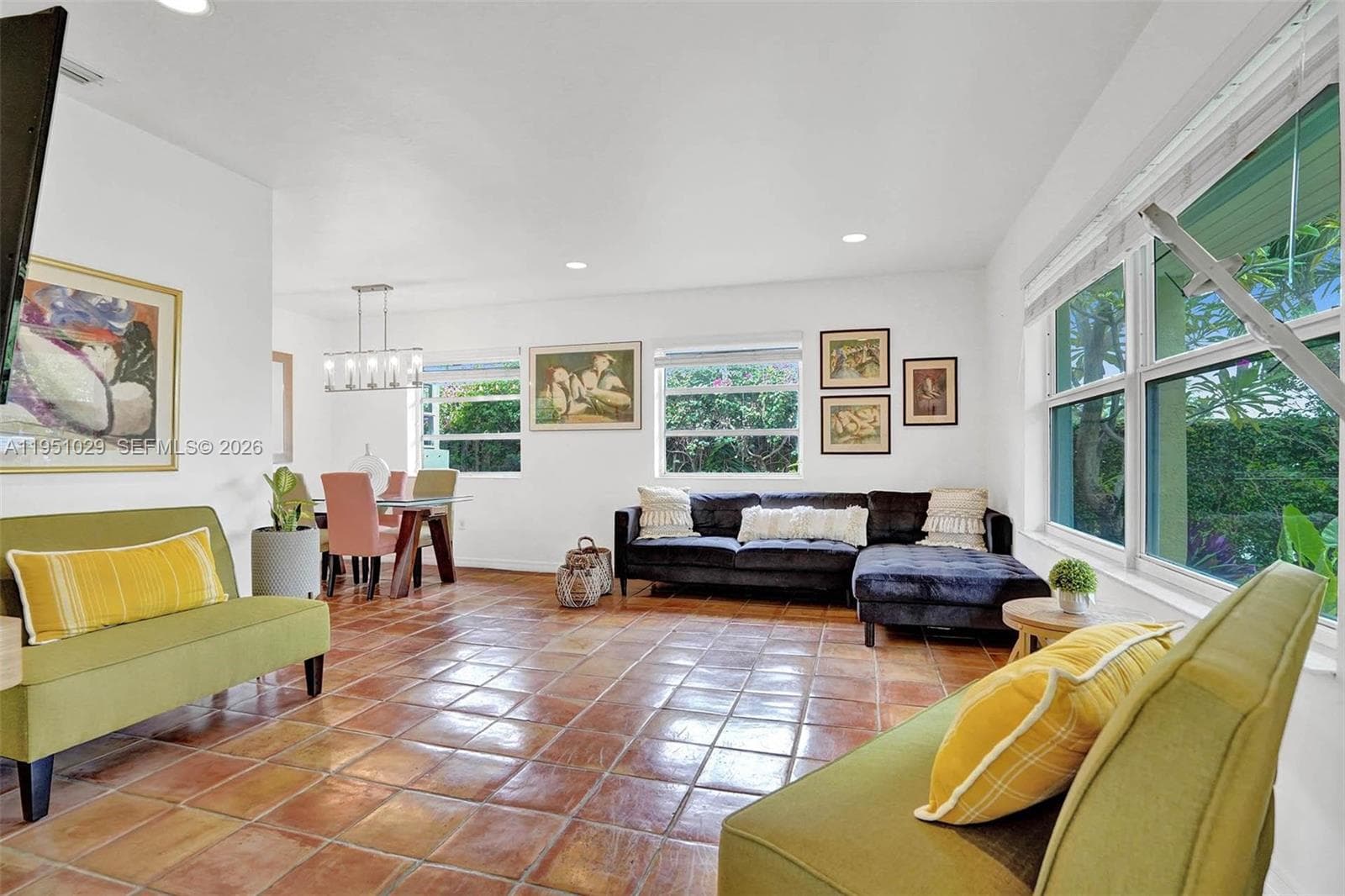 7525 W Treasure Dr, North Bay Village FL 33141 — 8