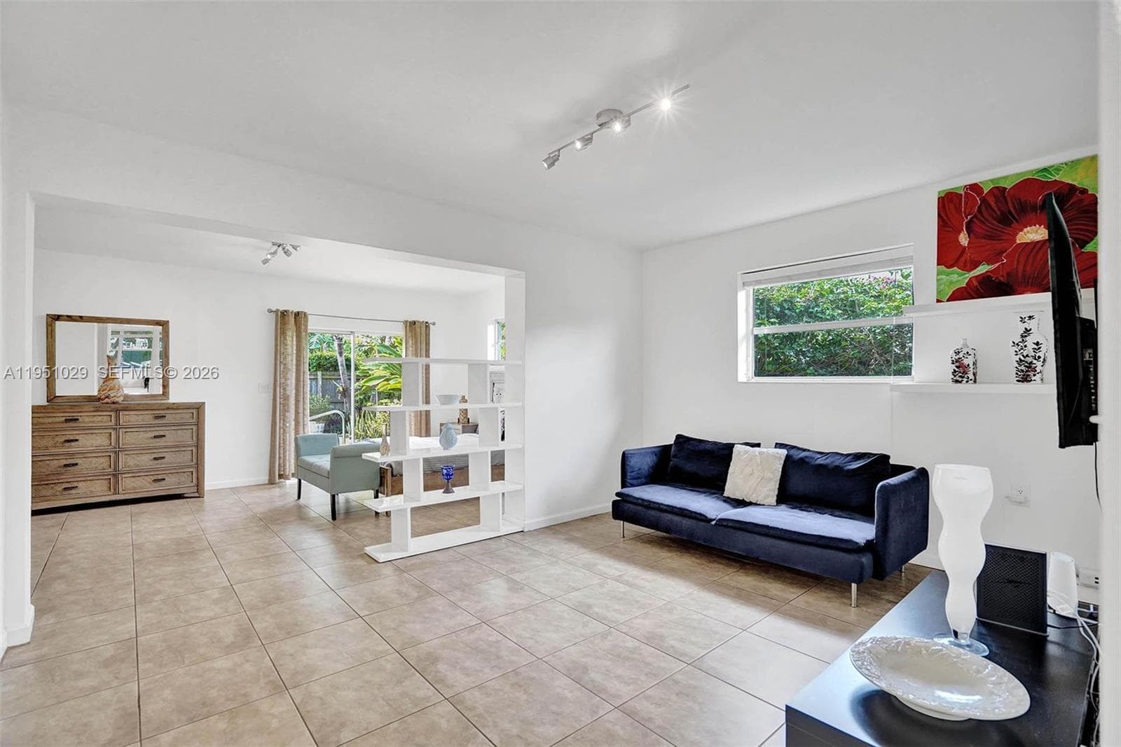 7525 W Treasure Dr, North Bay Village FL 33141 — 25