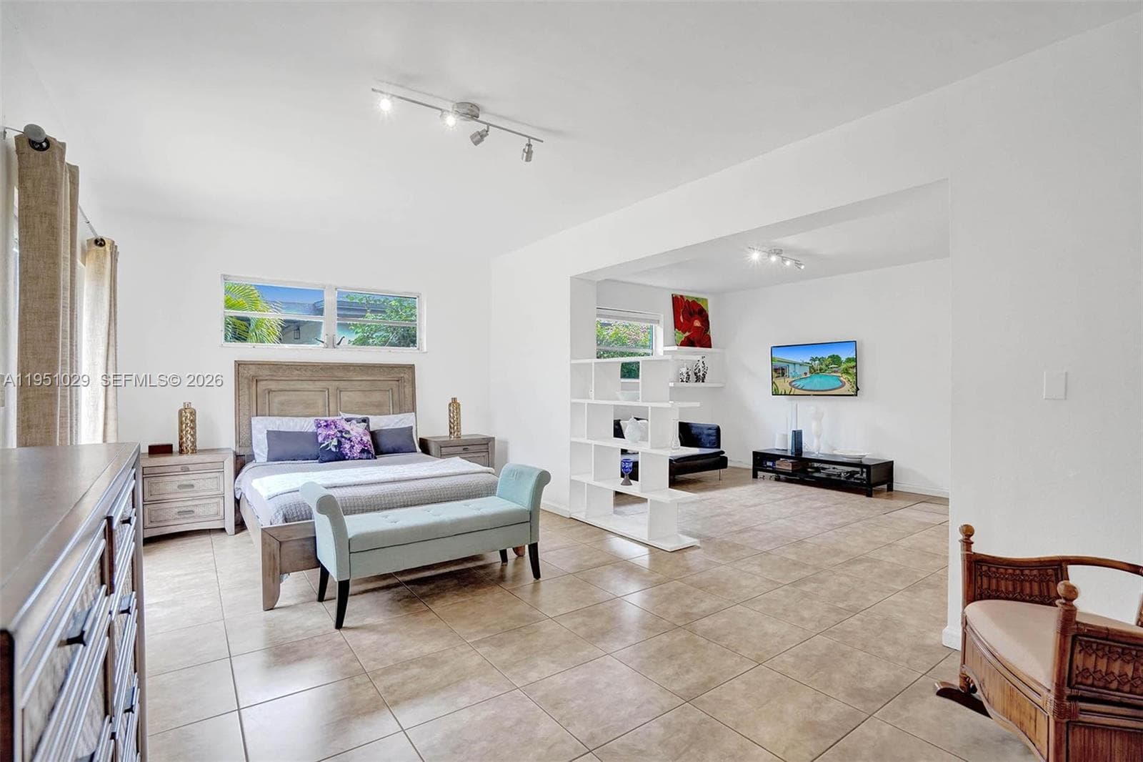 7525 W Treasure Dr, North Bay Village FL 33141 — 21