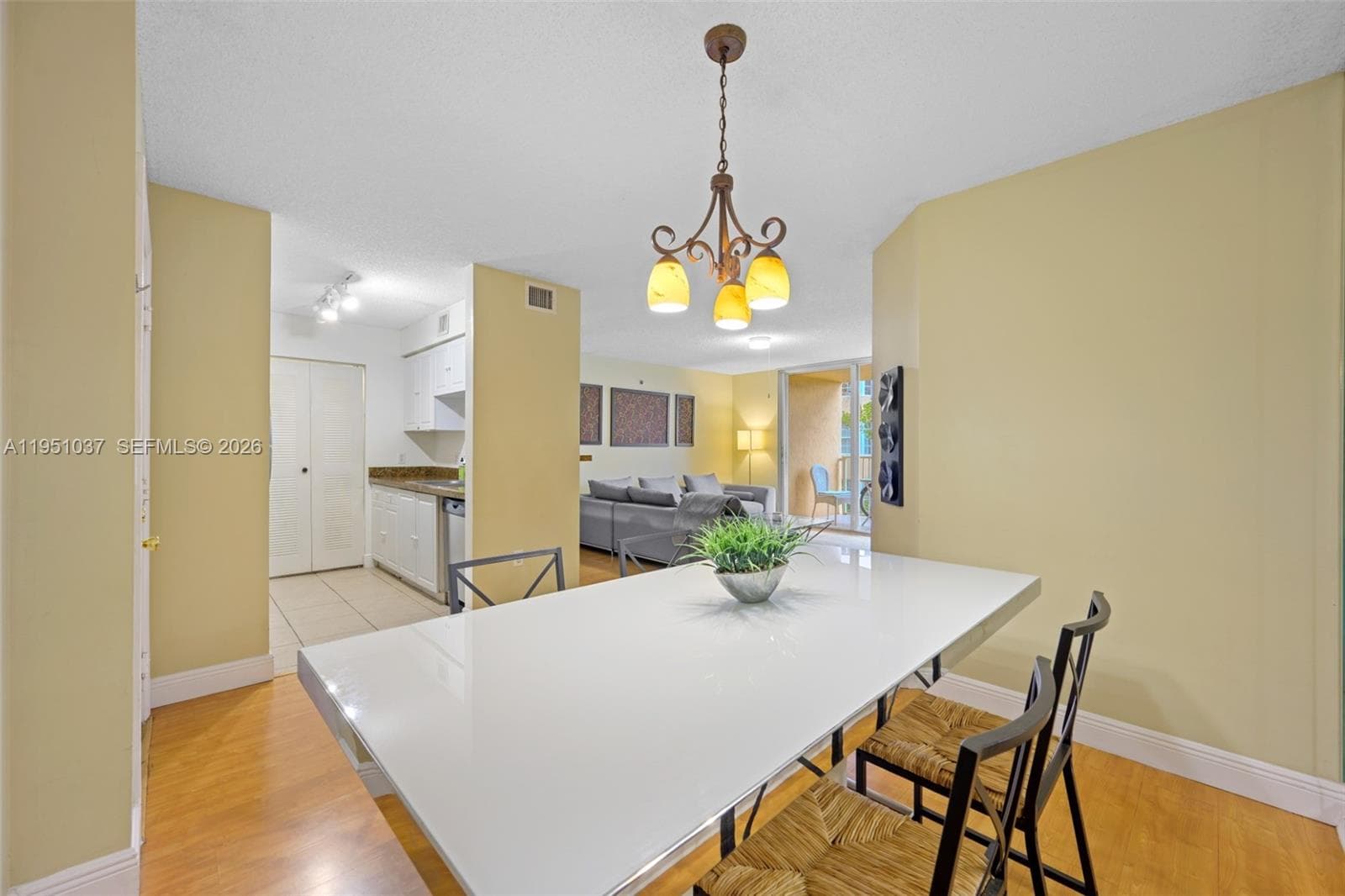 19555 E Country Club Dr # 8303, Aventura FL 33180 — 8