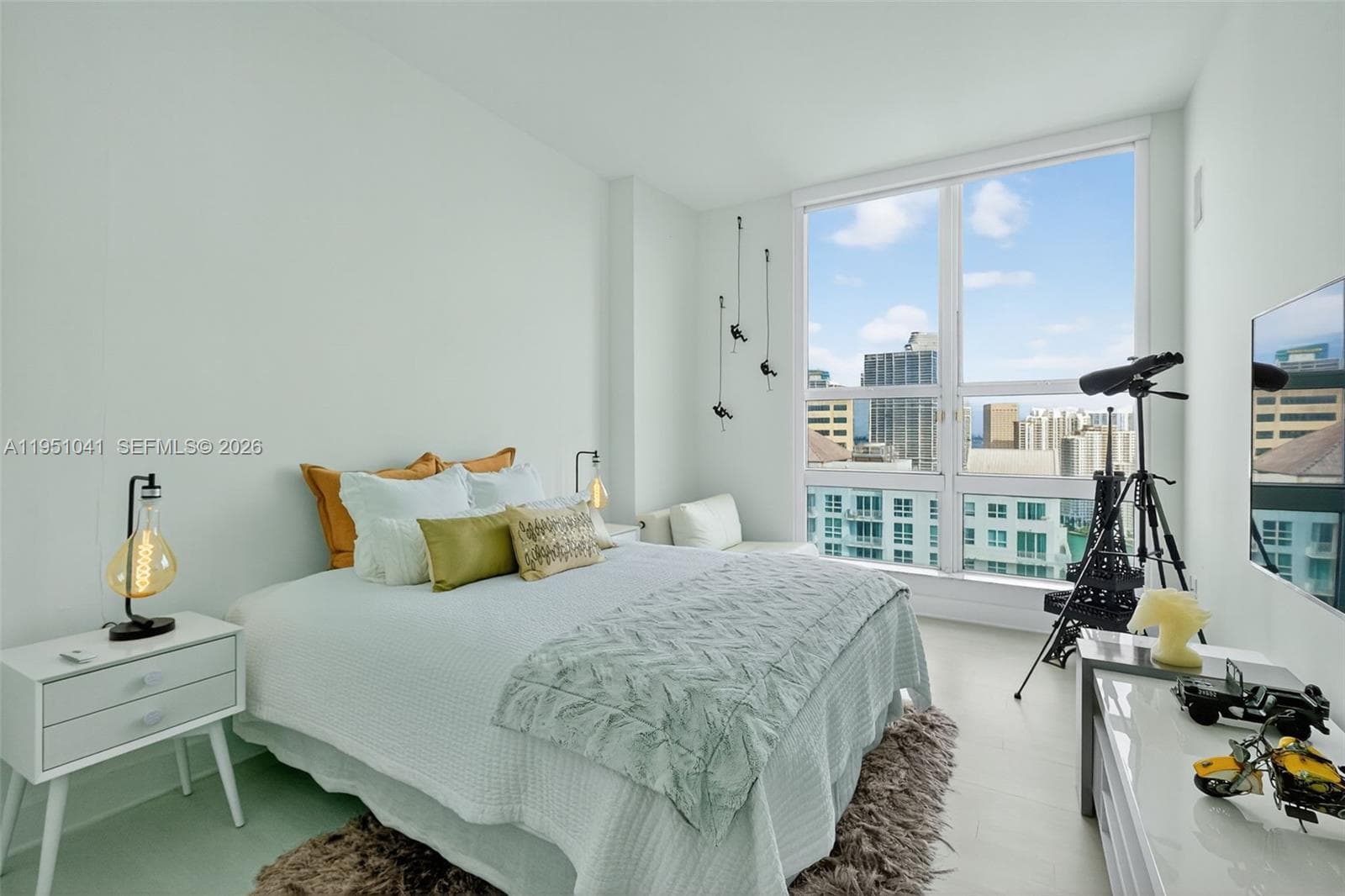 1155 Brickell Bay Dr, Miami FL 33131 — 12