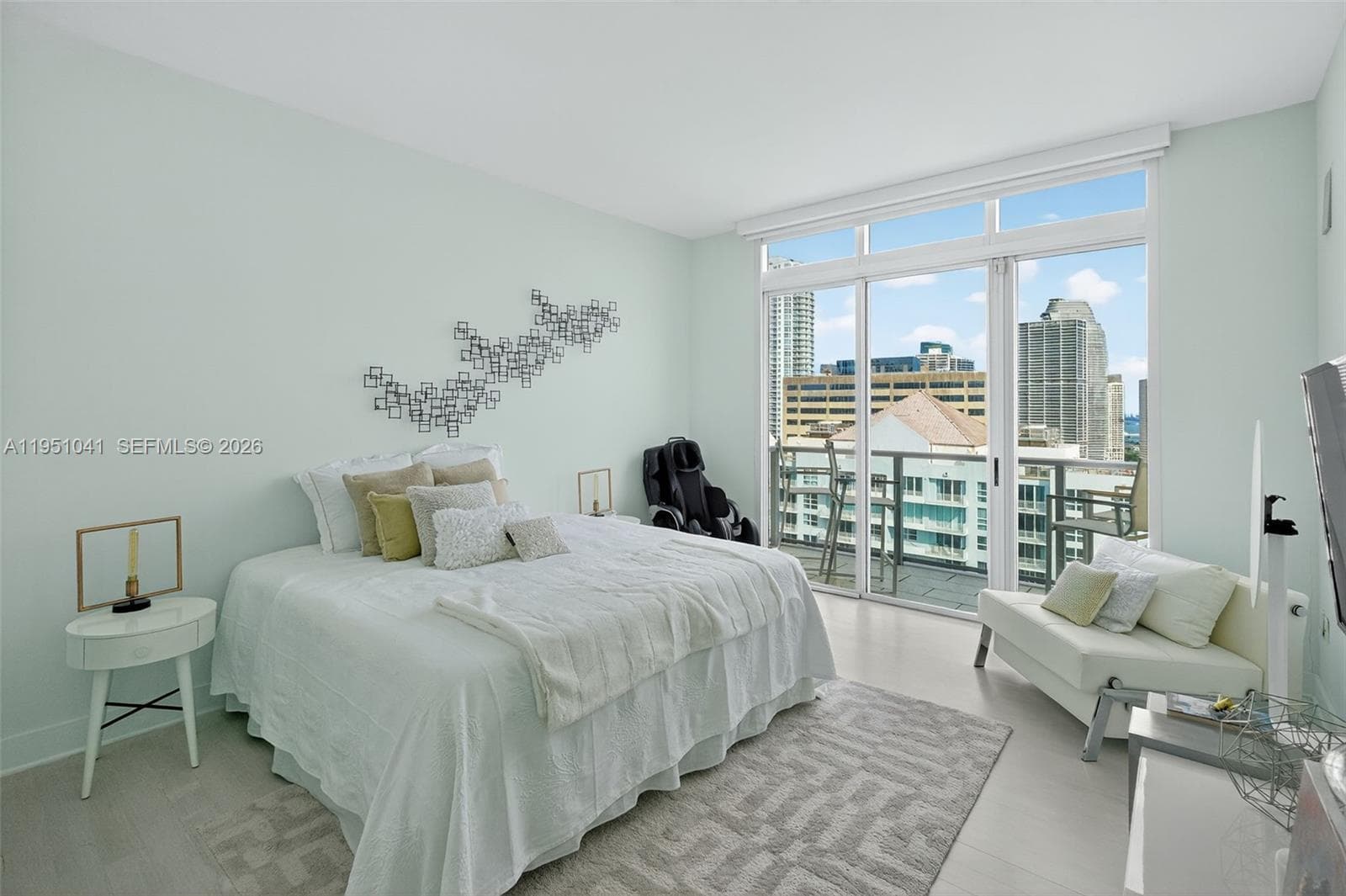 1155 Brickell Bay Dr, Miami FL 33131 — 14