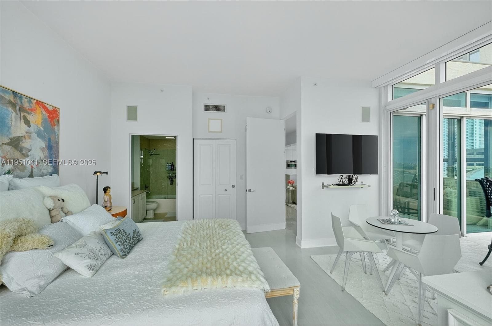 1155 Brickell Bay Dr, Miami FL 33131 — 11