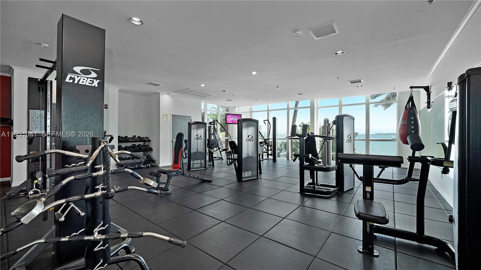 1155 Brickell Bay Dr, Miami FL 33131 — 21