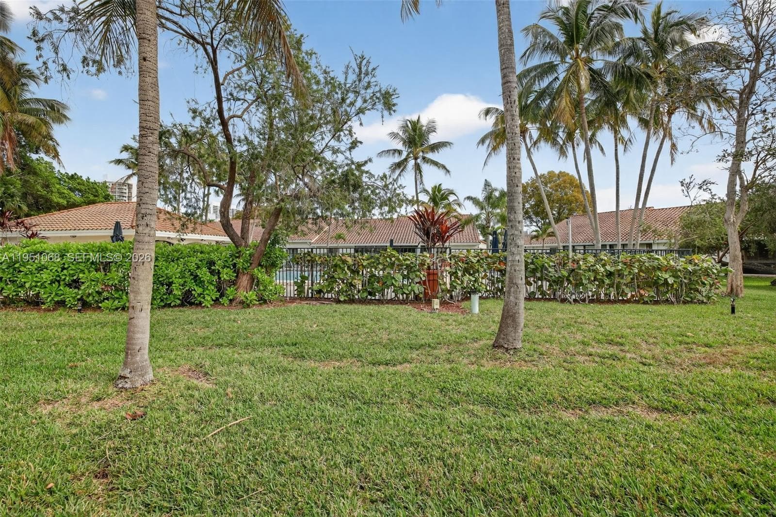21248 Harbor Way # 24, Aventura FL 33180 — 19