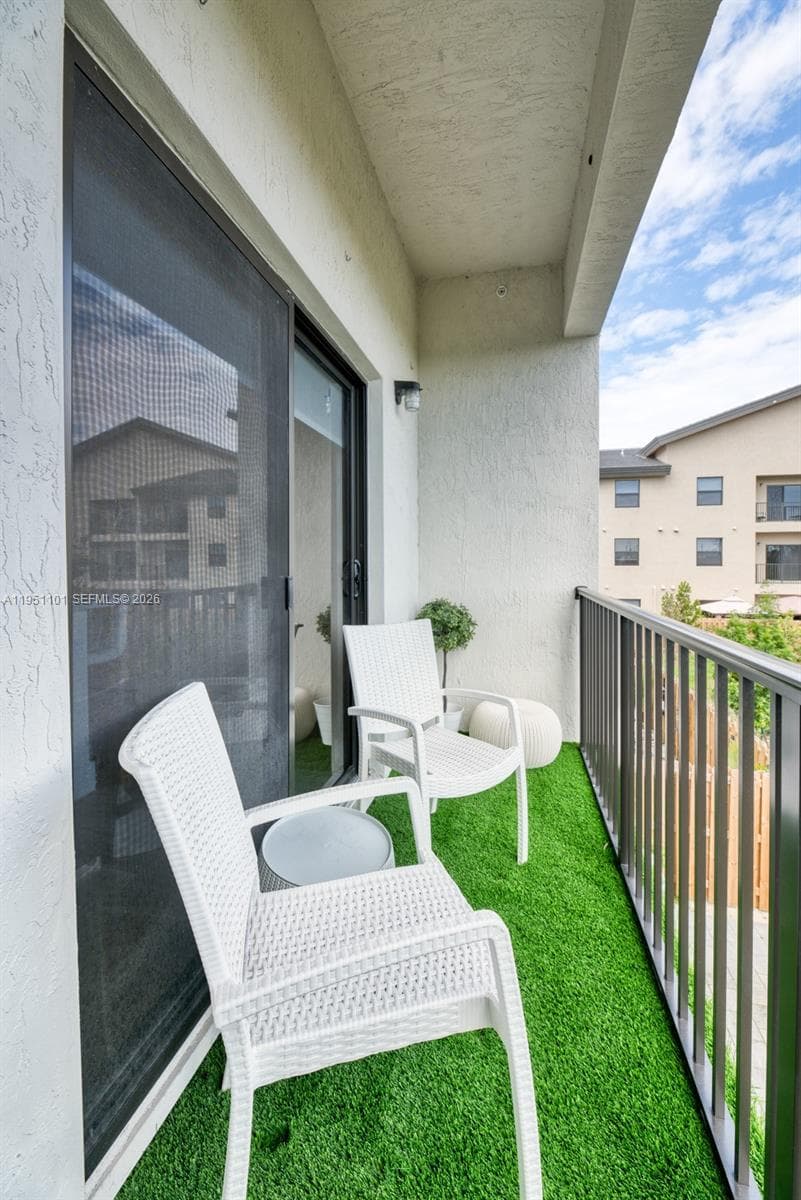 7831 NW 104th Ave # 23, Doral FL 33178 — 27