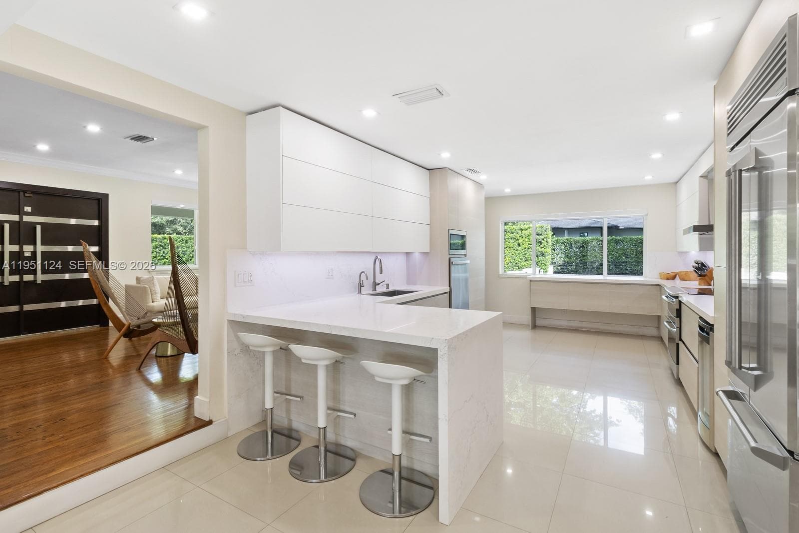 5601 Maggiore St, Coral Gables FL 33146 — 9