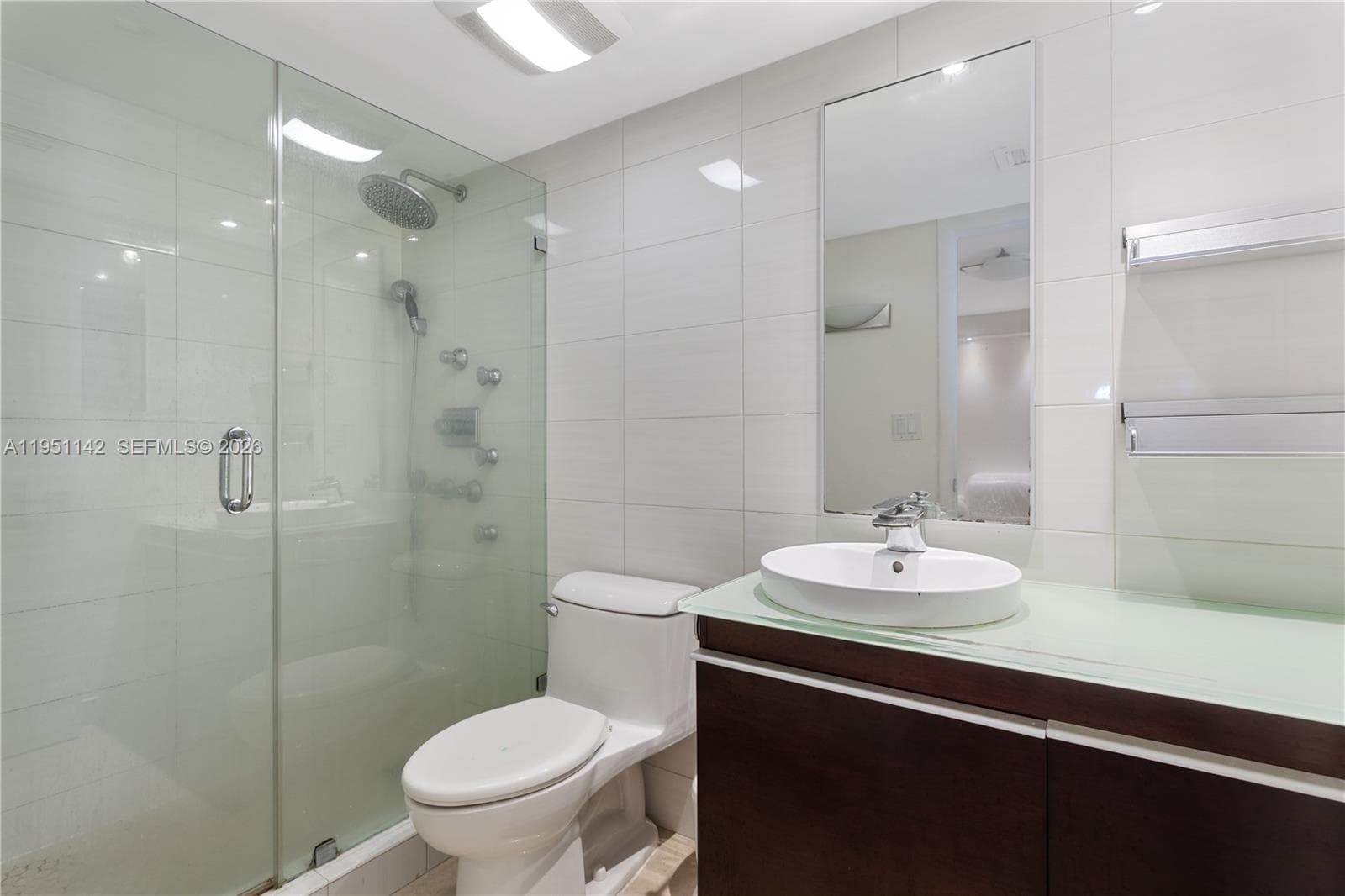 2401 Collins Ave # 1110, Miami Beach FL 33140 — 9