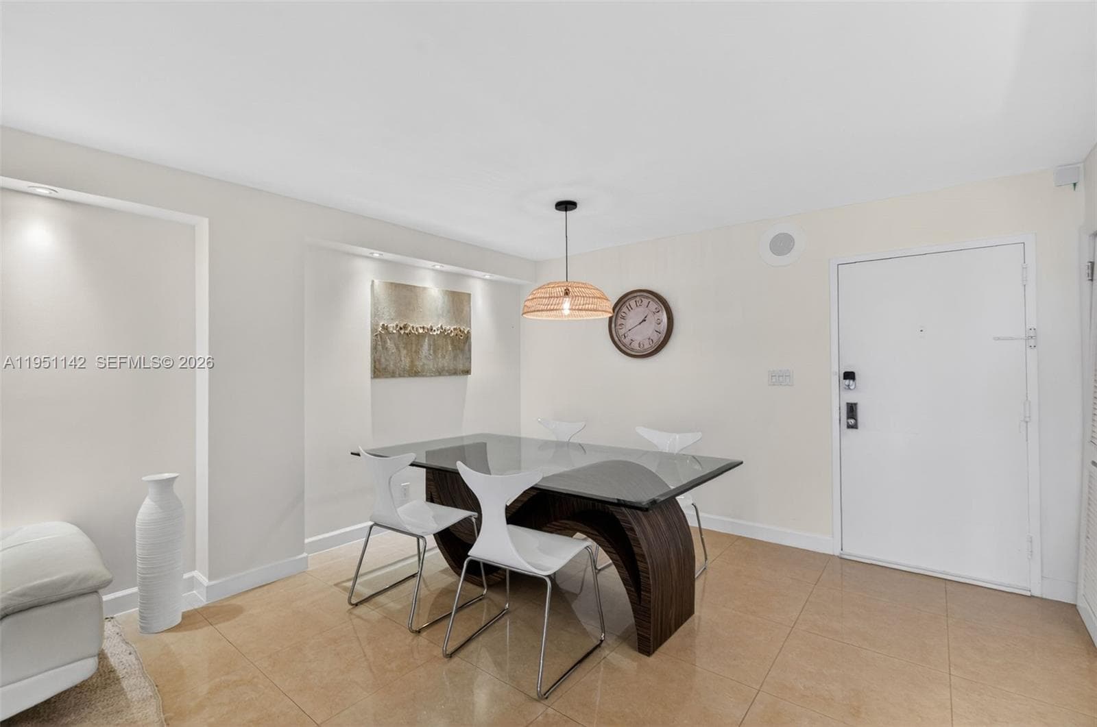 2401 Collins Ave # 1110, Miami Beach FL 33140 — 14