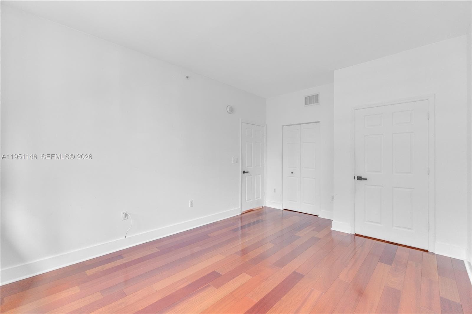 1155 Brickell Bay Dr, Miami FL 33131 — 25