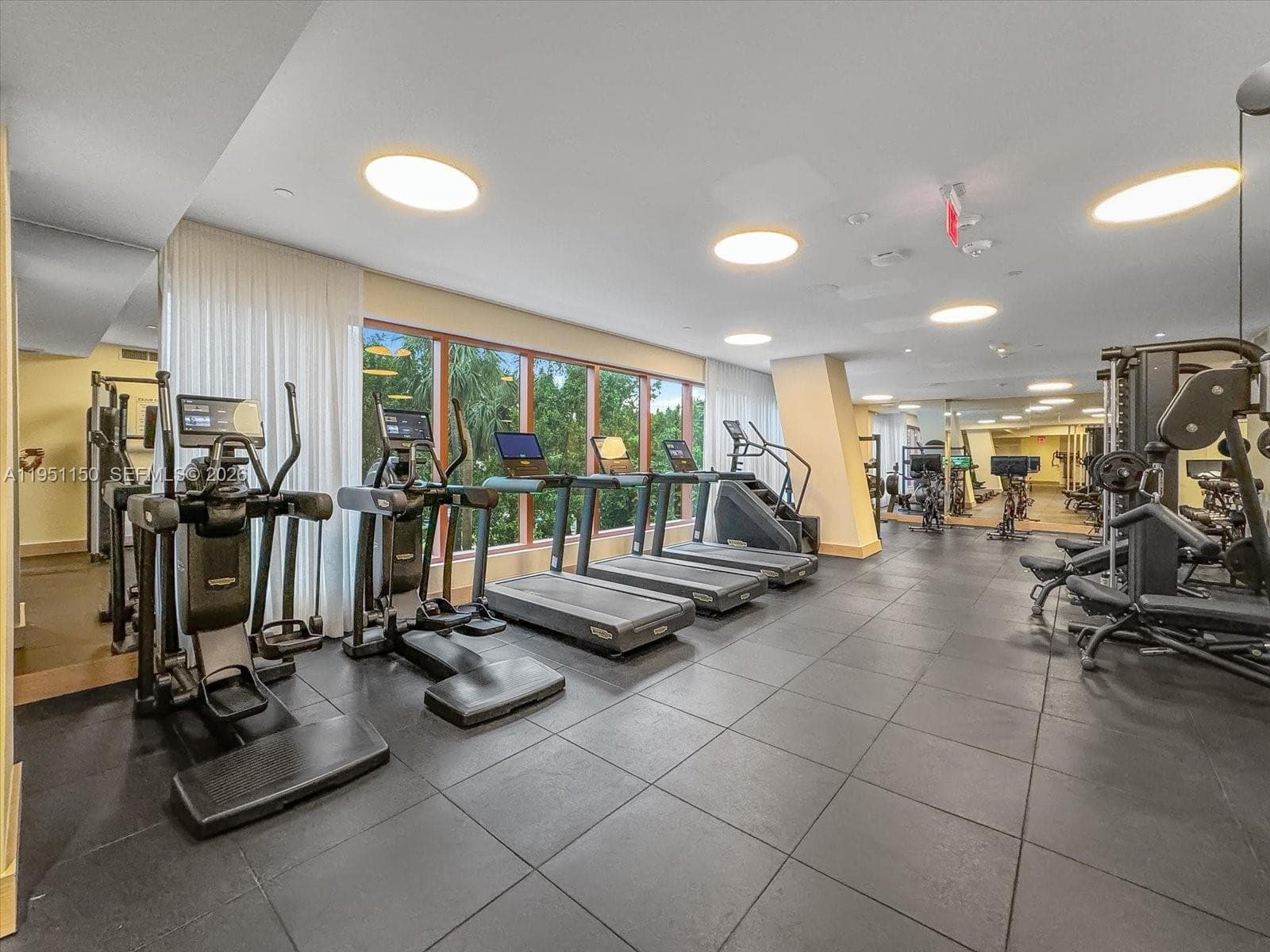 2678 Tigertail Ave # 604, Miami FL 33133 — 22