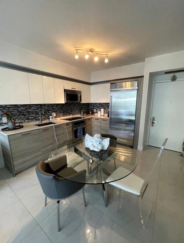 1300 Brickell Bay Dr # 2405, Miami FL 33131 — 6