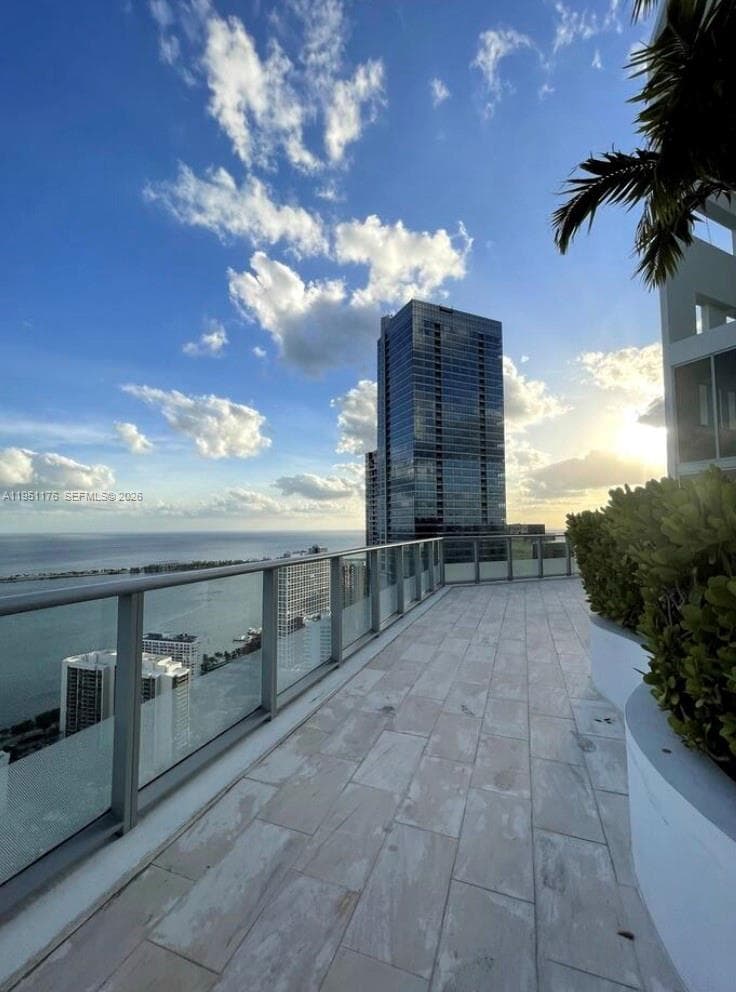 1300 Brickell Bay Dr # 2405, Miami FL 33131 — 16