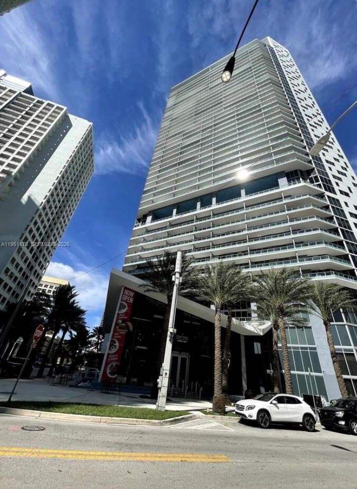 1300 Brickell Bay Dr # 2405, Miami FL 33131 — 12