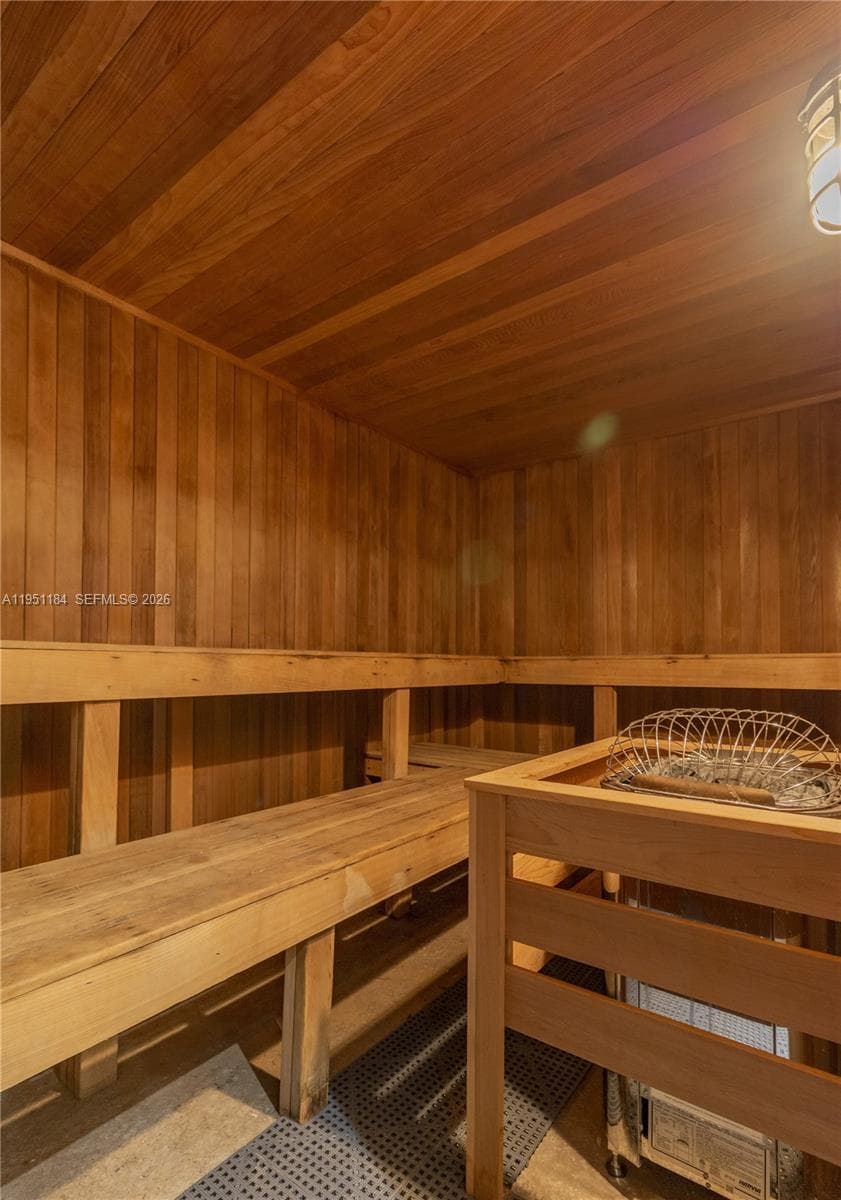 90 Alton Rd # 1, Miami Beach FL 33139 — 39