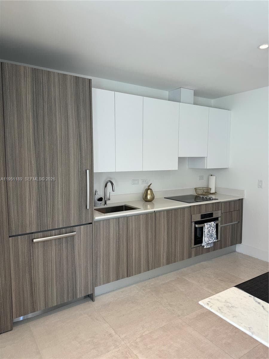 239 SW 9th St # 1405, Miami FL 33130 — 5