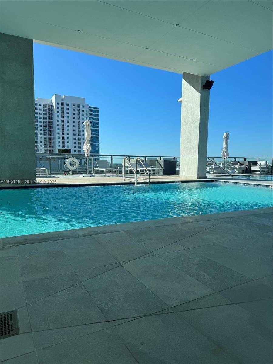 239 SW 9th St # 1405, Miami FL 33130 — 15