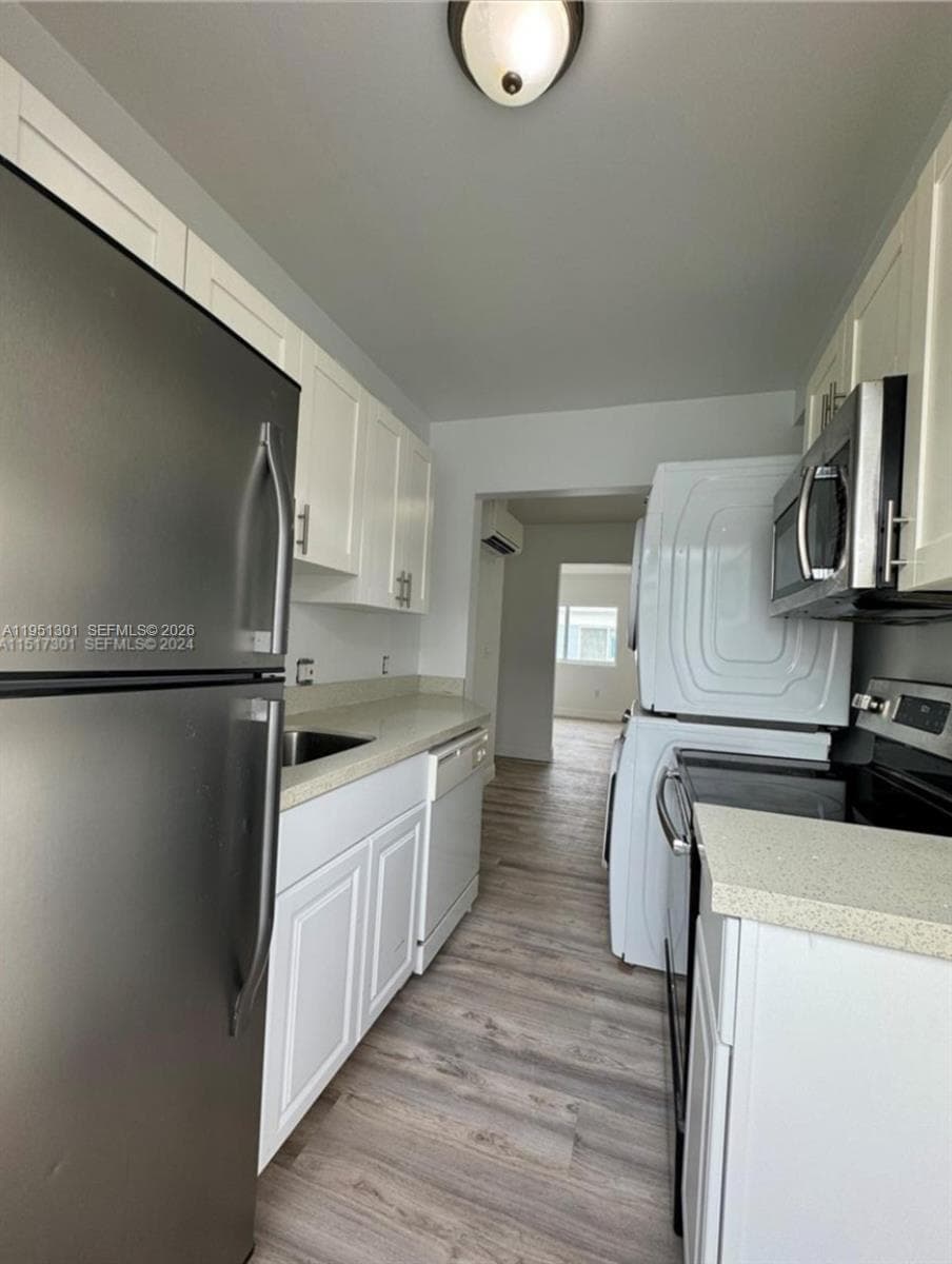 1248 Marseille Dr # 2, Miami Beach FL 33141 — 11