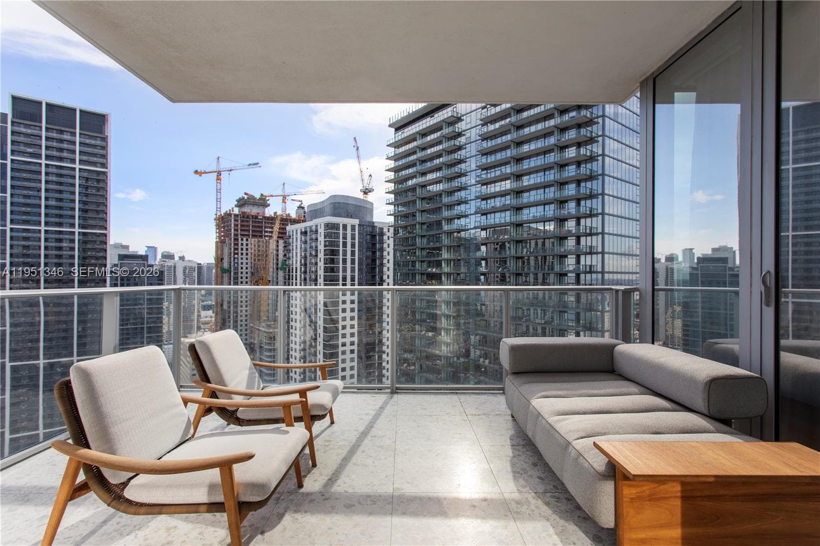 851 NE 1st Ave # 3411, Miami FL 33132 — 30