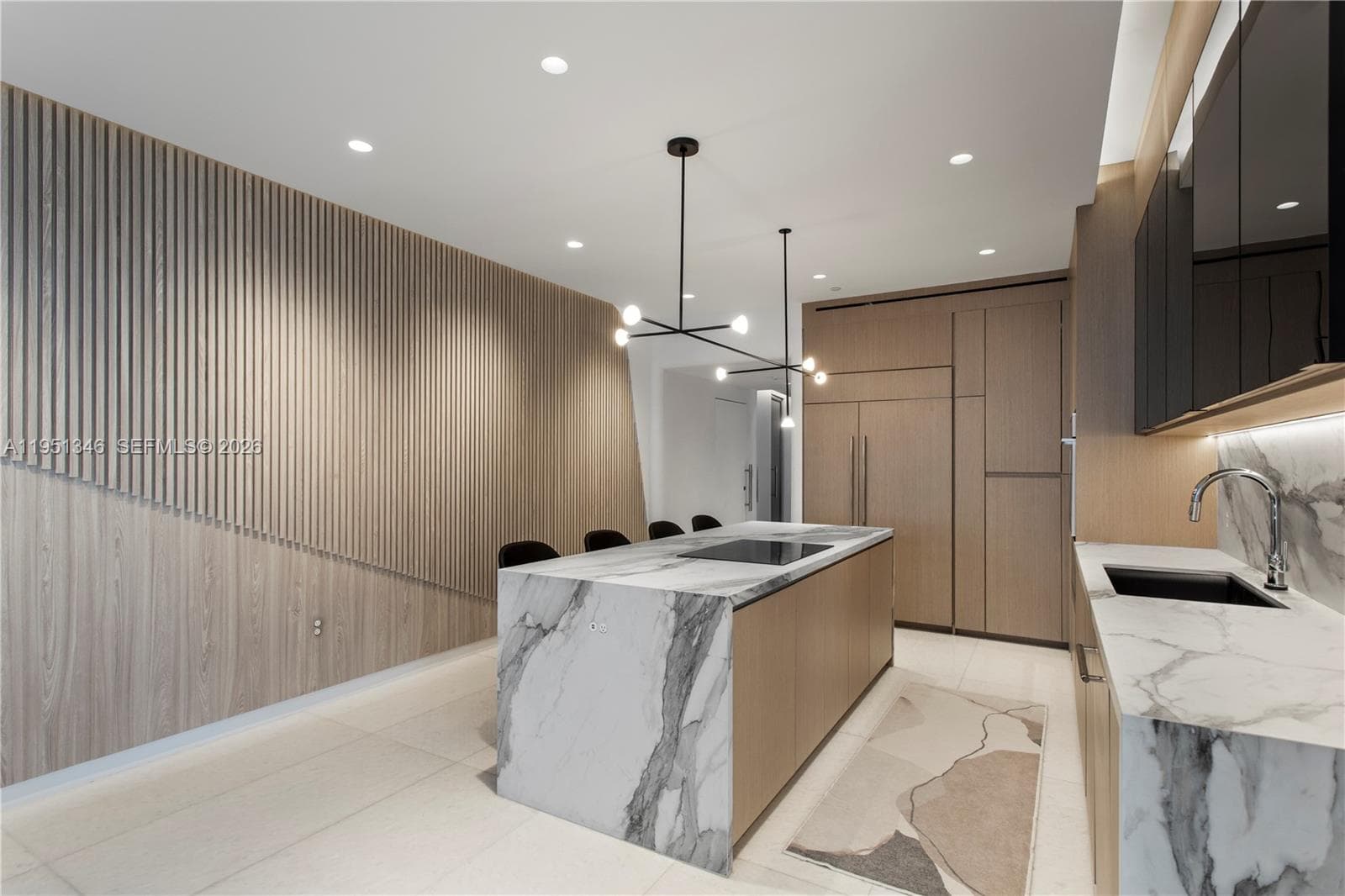 851 NE 1st Ave # 3411, Miami FL 33132 — 4