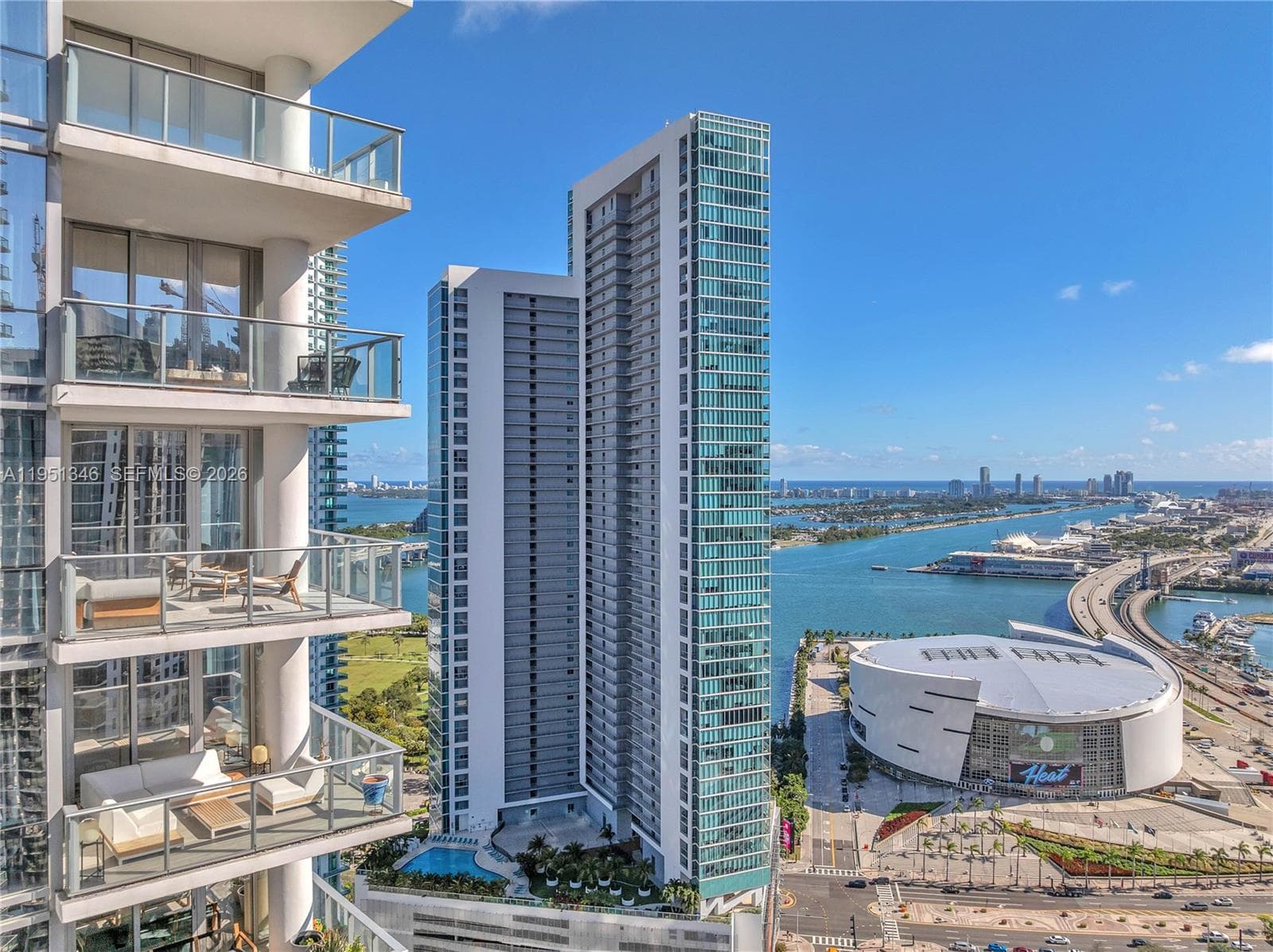 851 NE 1st Ave # 3411, Miami FL 33132 — 21