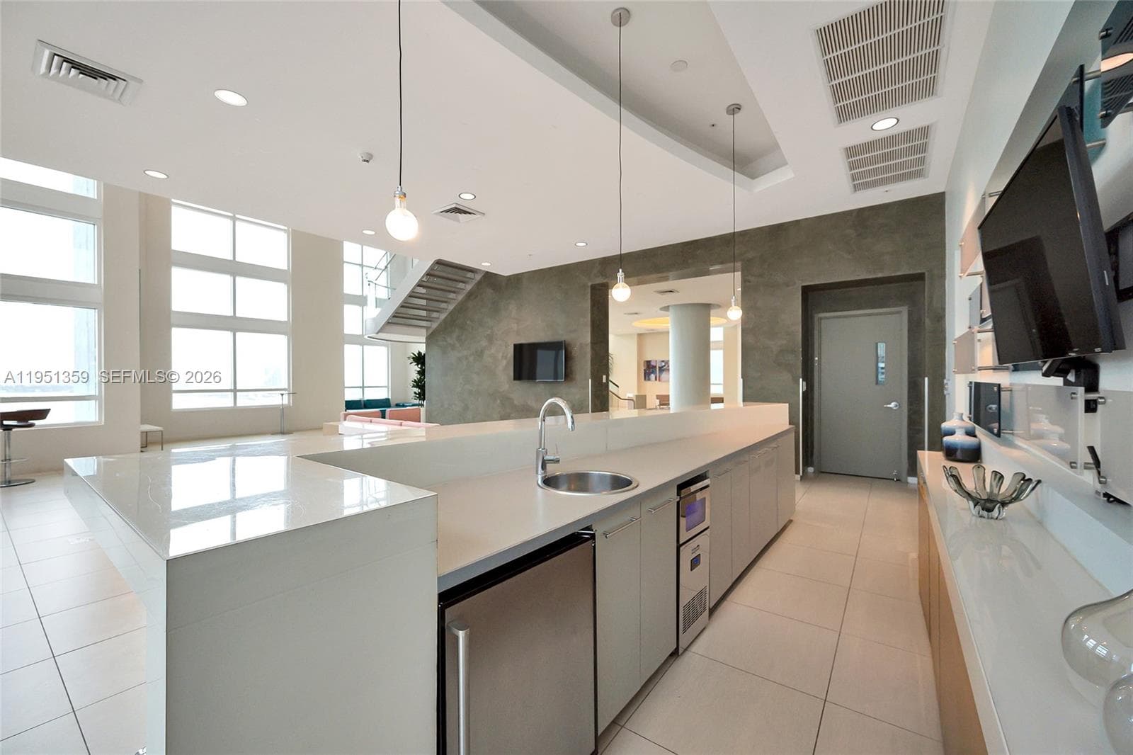 1900 N BAYSHORE DR, Miami FL 33132 — 27