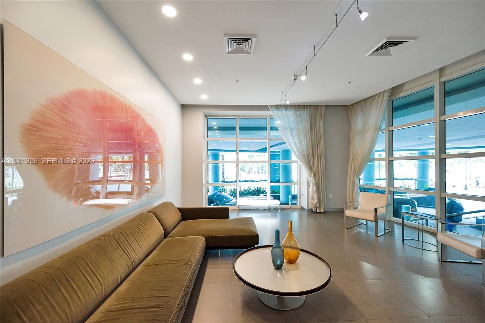 1900 N BAYSHORE DR, Miami FL 33132 — 13