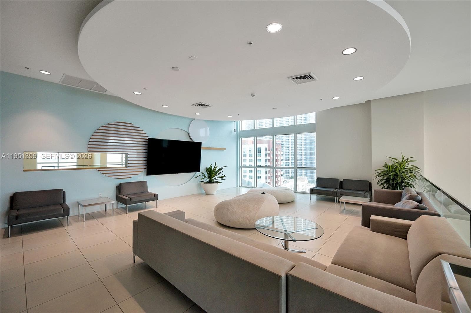 1900 N BAYSHORE DR, Miami FL 33132 — 22