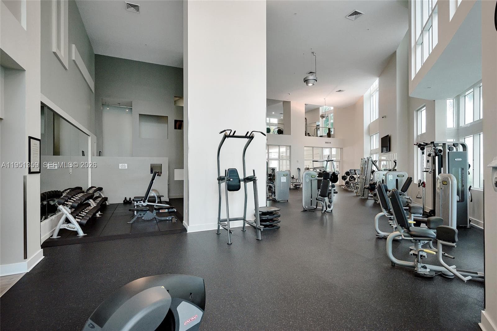 1900 N BAYSHORE DR, Miami FL 33132 — 37
