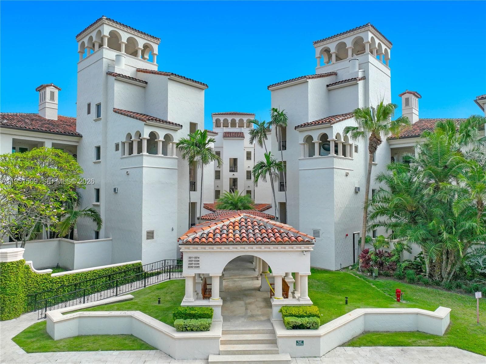 2225 Fisher Island Dr # 3205, Miami Beach FL 33109 — 52