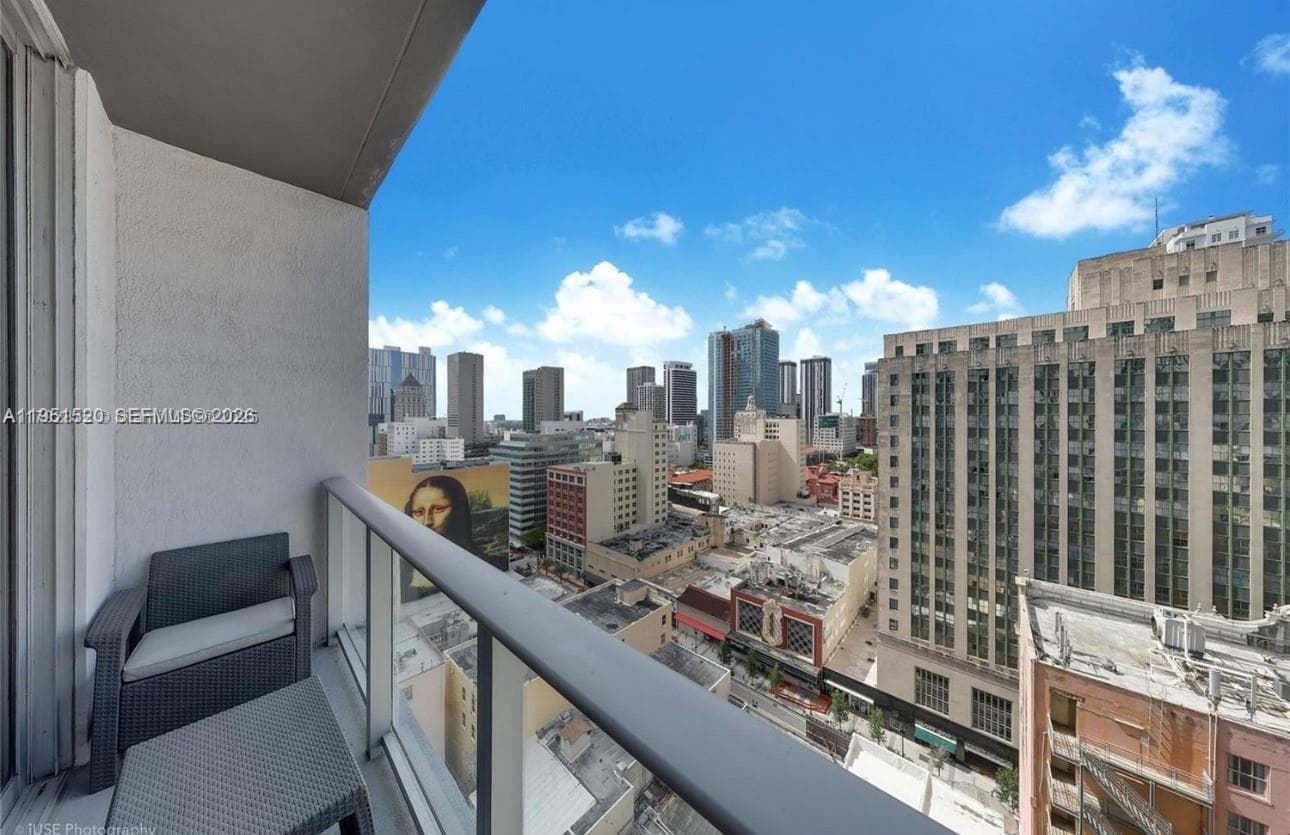 151 SE 1st St # 1706, Miami FL 33131 — 9