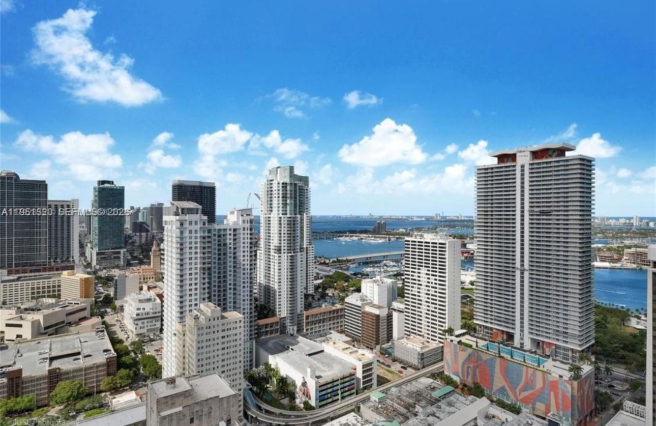 151 SE 1st St # 1706, Miami FL 33131 — 15