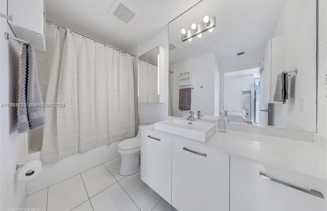 151 SE 1st St # 1706, Miami FL 33131 — 8