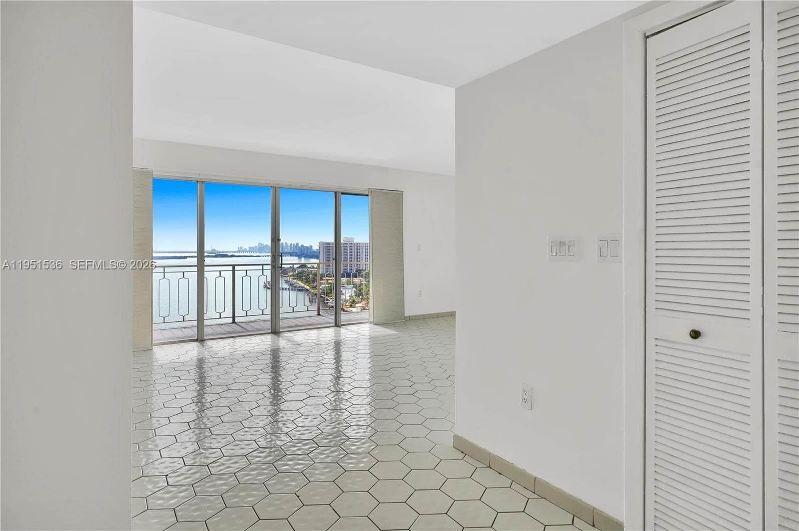 11111 Biscayne Blvd # 21C, Miami FL 33181 — 4