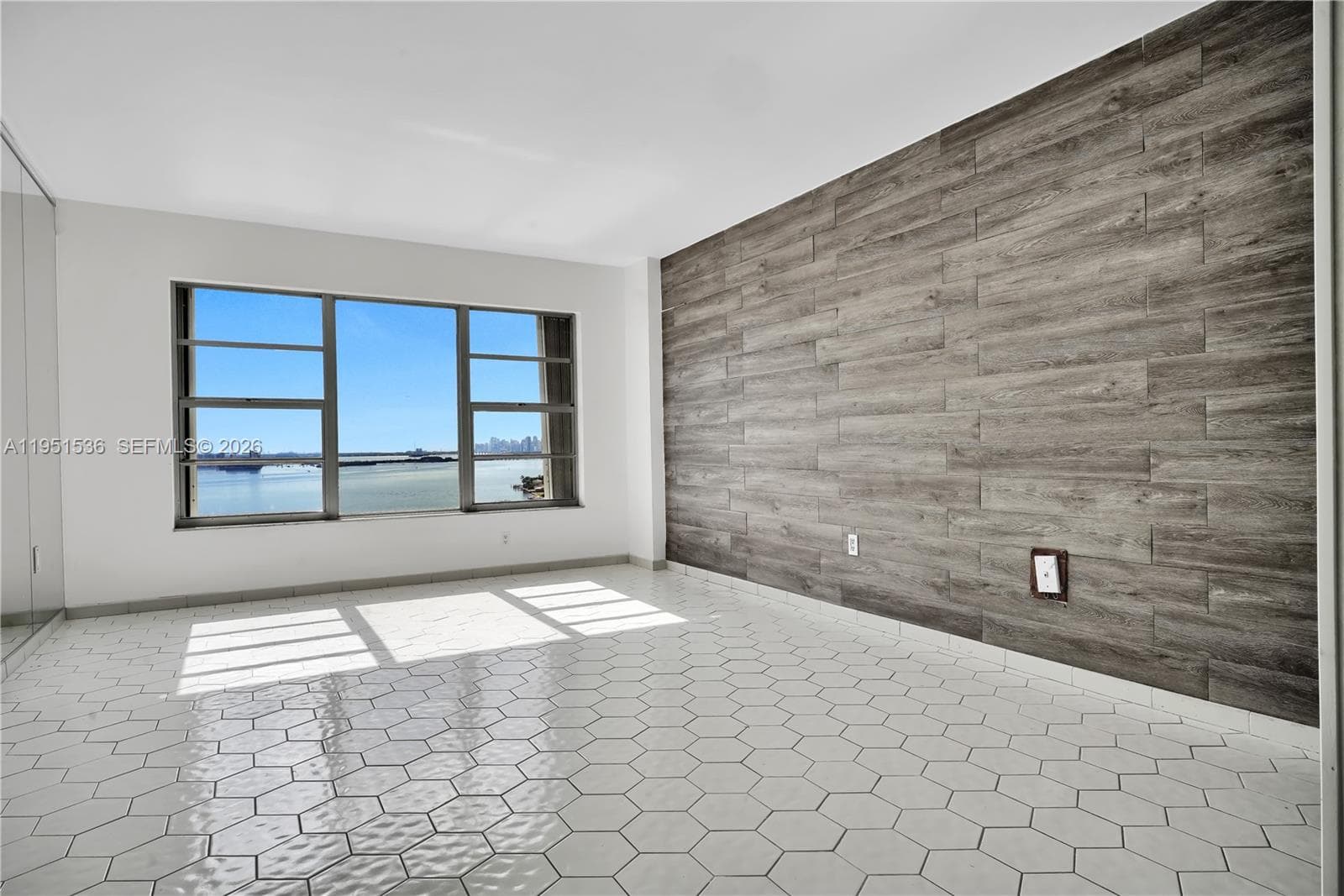 11111 Biscayne Blvd # 21C, Miami FL 33181 — 8