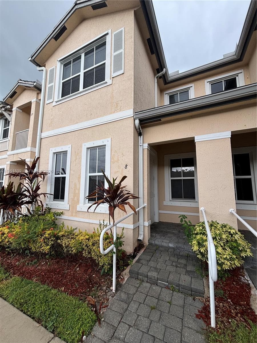 2819 SE 1st Dr # 8, Homestead FL 33033 — 1