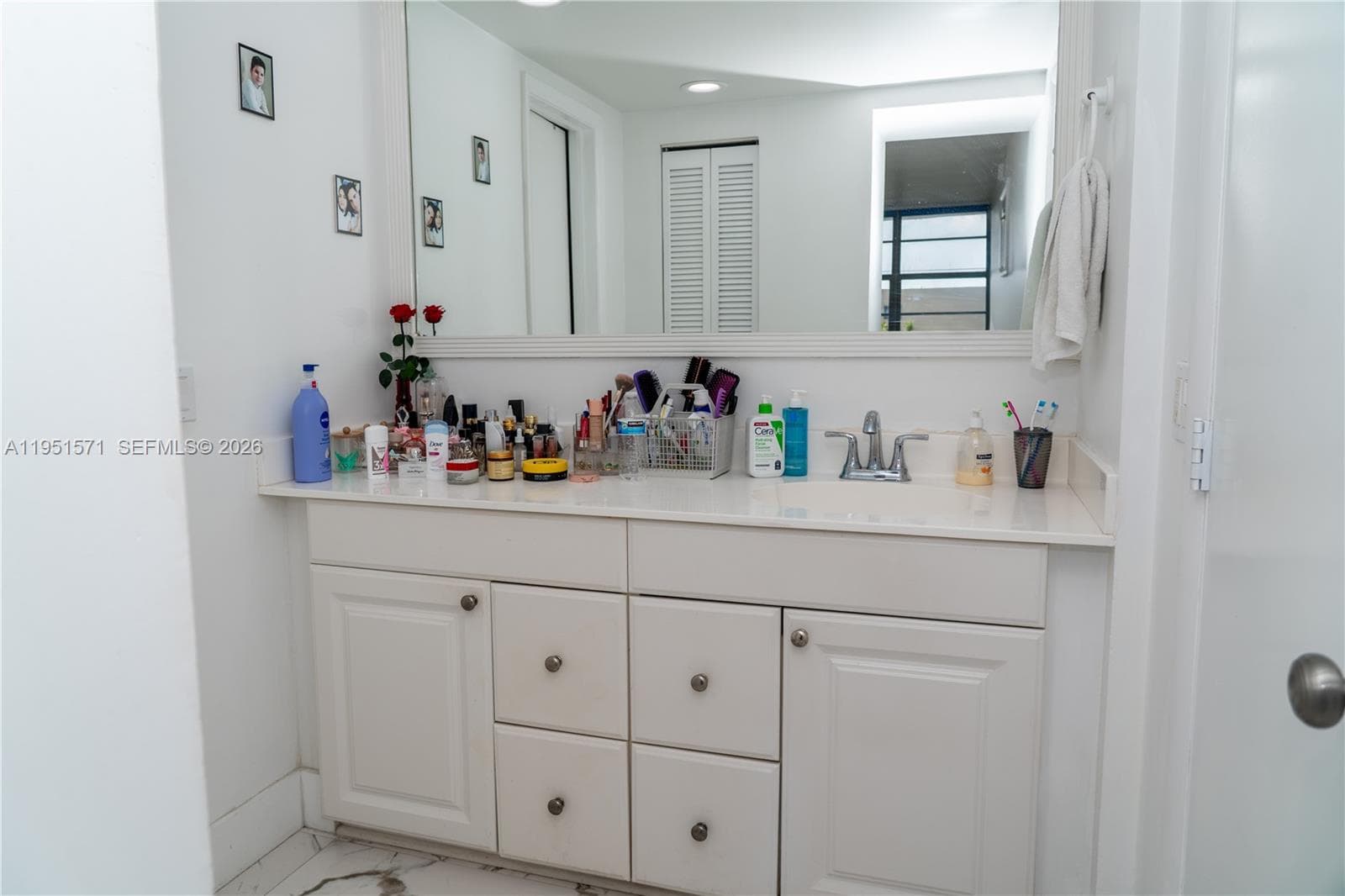 854 NW 87th Ave # 405, Miami FL 33172 — 17