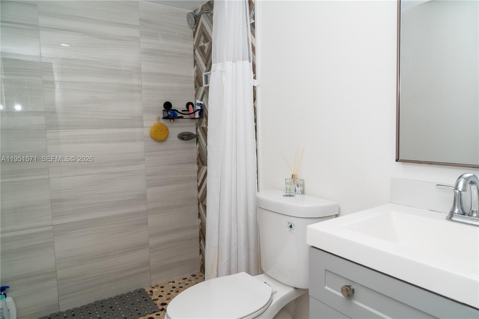854 NW 87th Ave # 405, Miami FL 33172 — 12
