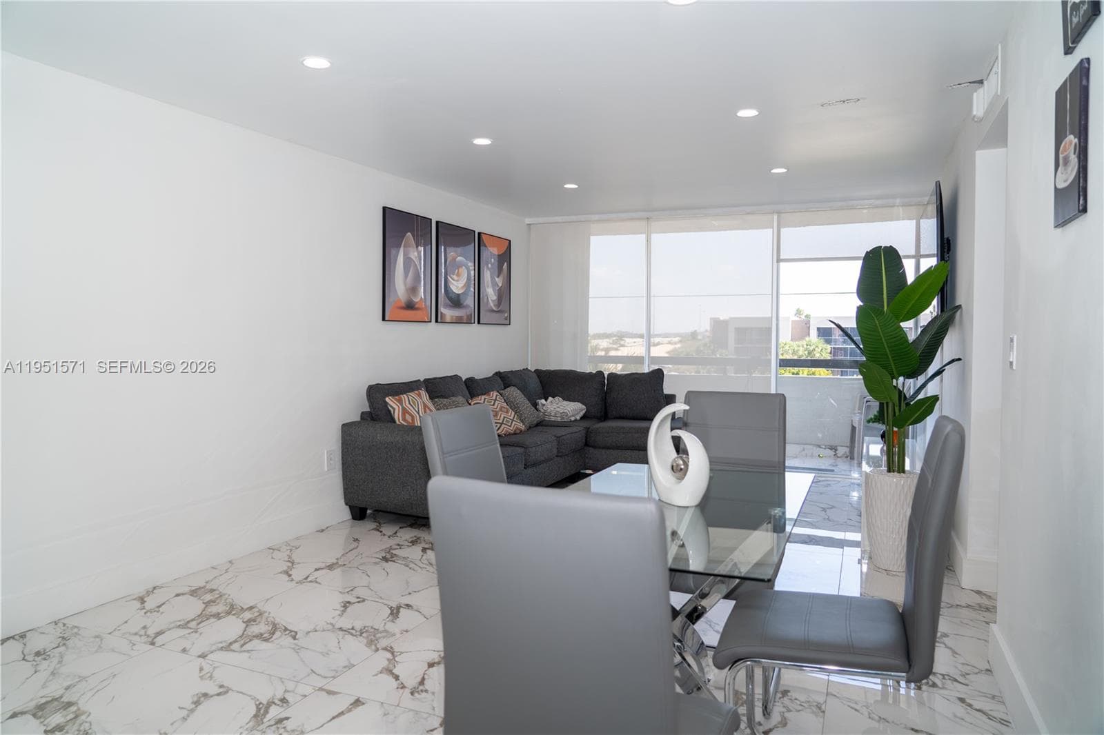 854 NW 87th Ave # 405, Miami FL 33172 — 4