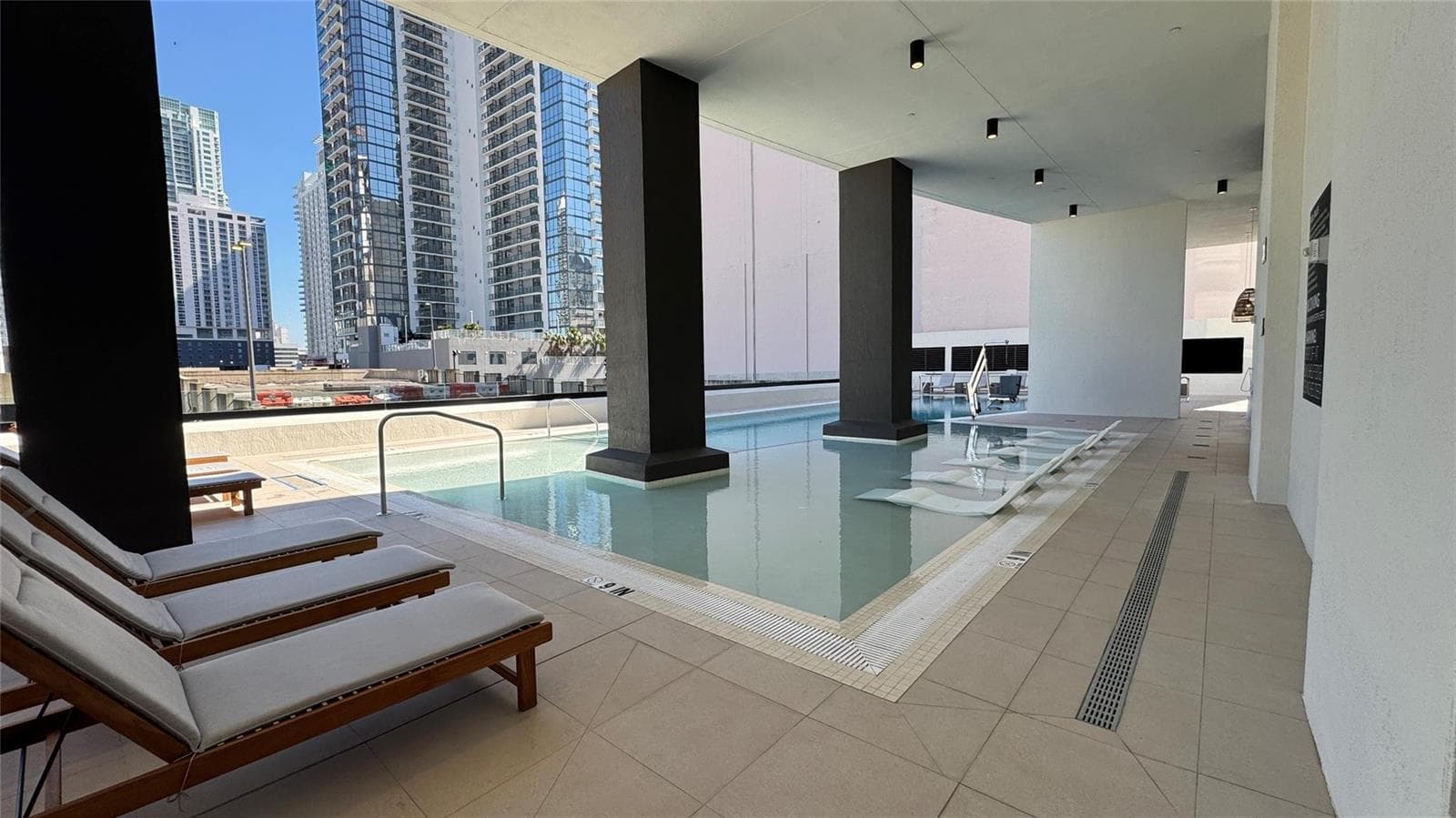 225 N Miami Avenue # 3604, Miami FL 33128 — 25