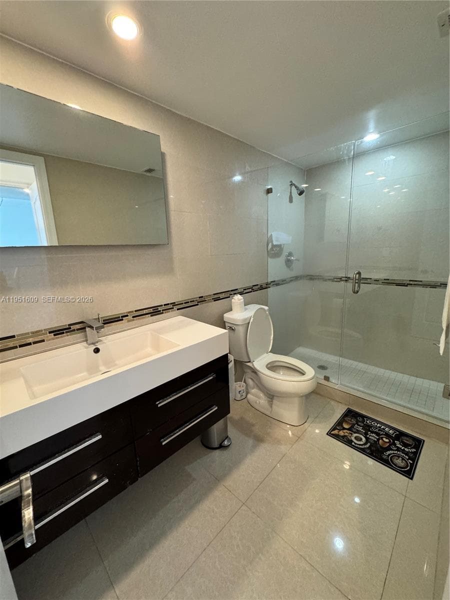 19370 Collins Ave # 1520, Sunny Isles Beach FL 33160 — 20